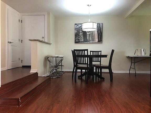 3rd image of 2225 Wharf Dr APT 1006