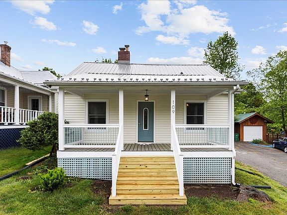 2nd image of 109 Evans St