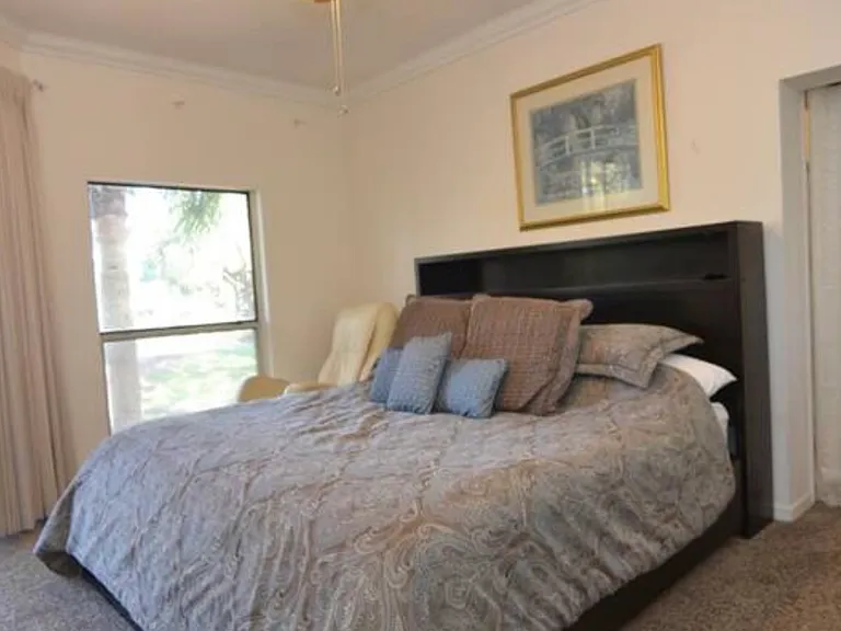 Hamptoncrest 201 Cir — Photo 16