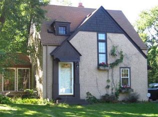 1825 McKnight Rd N, Maplewood, MN 55109