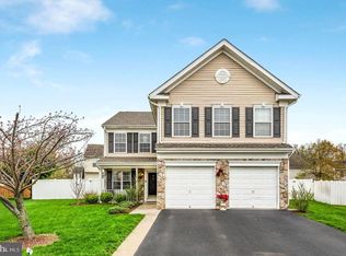 7 Foster Ln, Columbus, NJ 08022