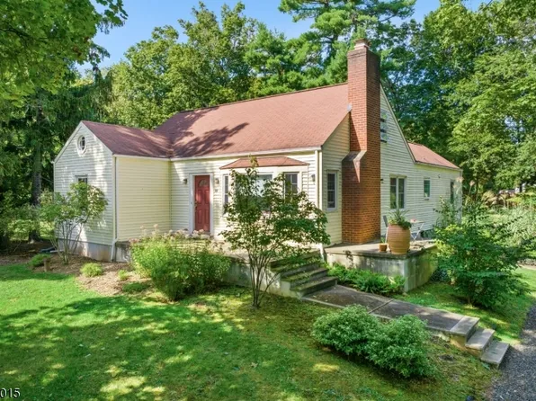 10 Huyler Rd, Branchburg Twp., NJ 08876