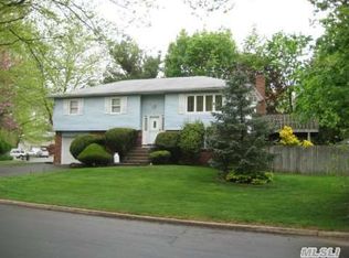 1 Lefferts Pl, East Northport, NY