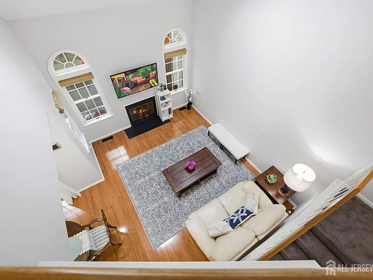 3 Dorchester Dr — Photo 34