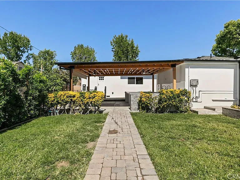 536 Hampton Rd — Photo 48