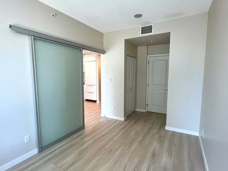 5728 Berton Ave #607 — Photo 9