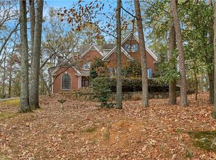 19 Woodview Dr, Cartersville, GA 30120