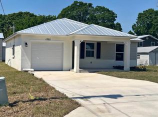 1240 NW Antoch Ave, Stuart, FL 34994