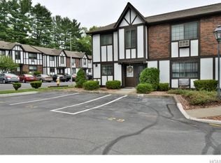 19 Brittany Dr, Middletown, NY 10940