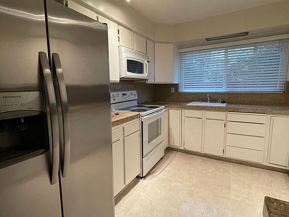 3rd image of 4358 Moran Dr