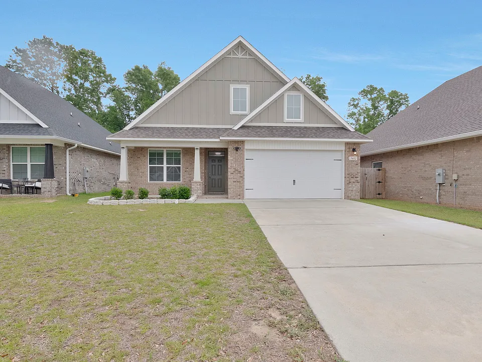 5402 Parkside Dr