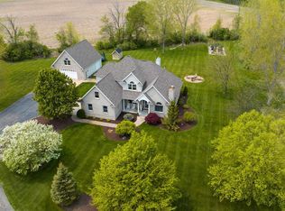 25 Debra Ct, Pinconning, MI 48650