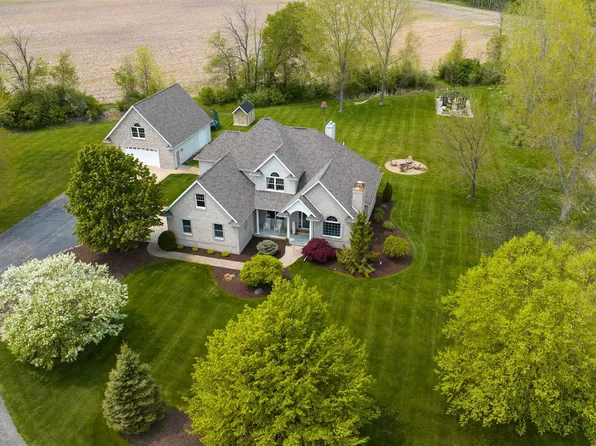 25 Debra Ct, Pinconning, MI 48650