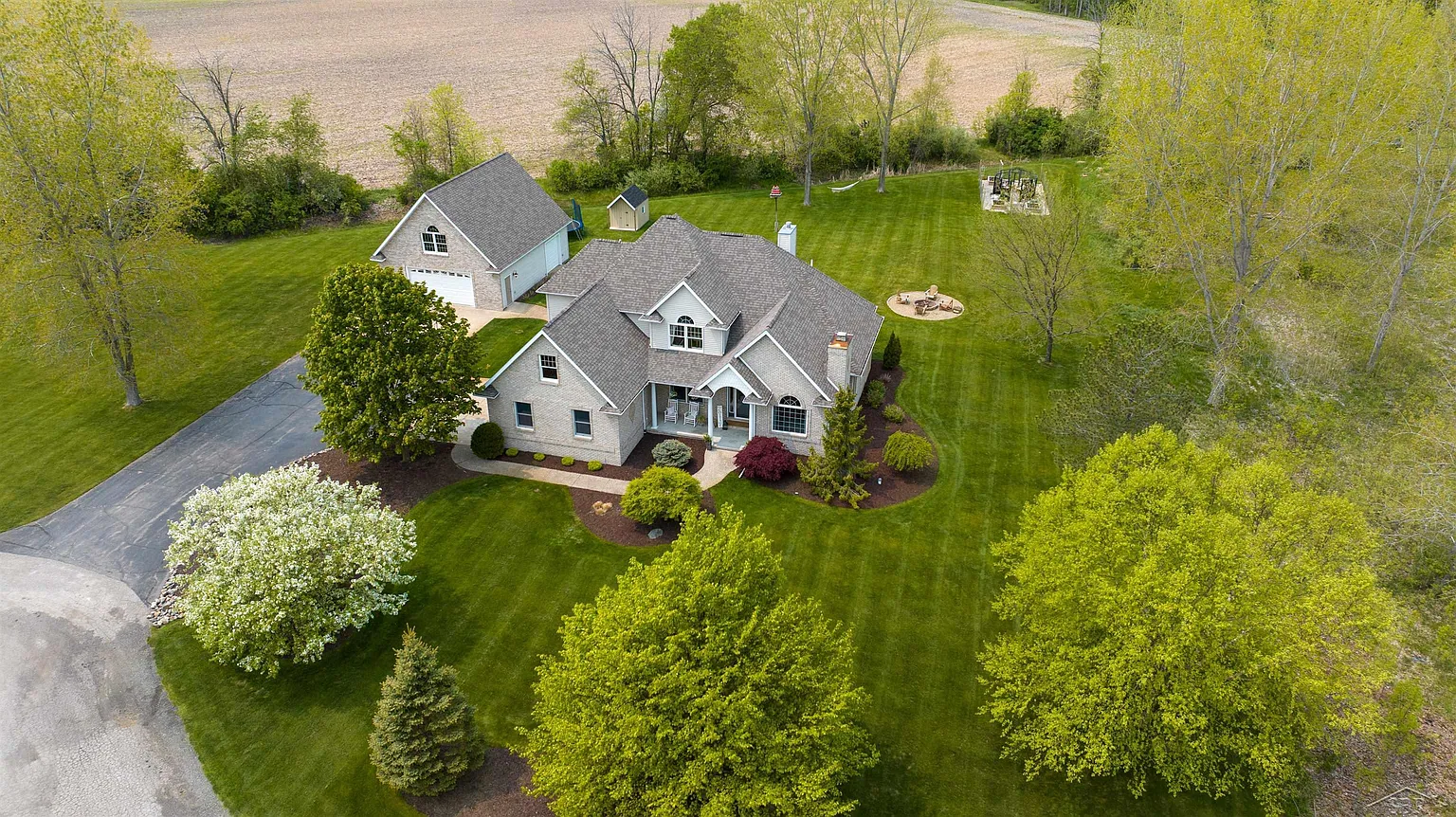 25 Debra Ct photo 1