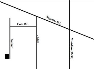 1637 N Neiner Rd, Sanford, MI 48657