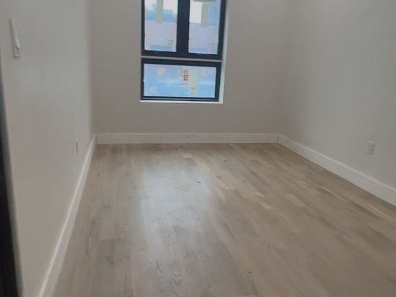 4th image of 151 Meserole St APT 4B