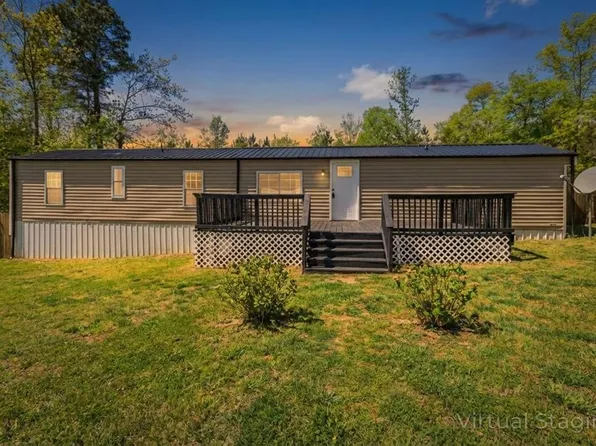 2640 Brookside Rd, Axton, VA 24054