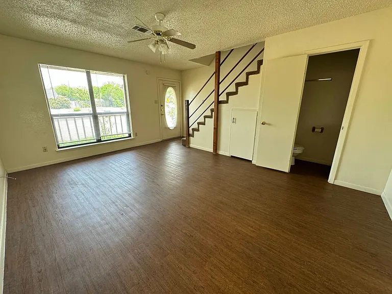 4408 Lake Rd — Photo 16