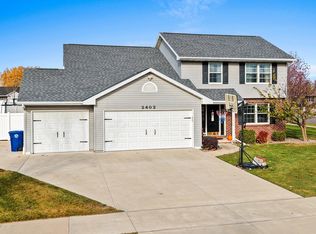 2402 Old Ivy Rd, De Pere, WI 54115