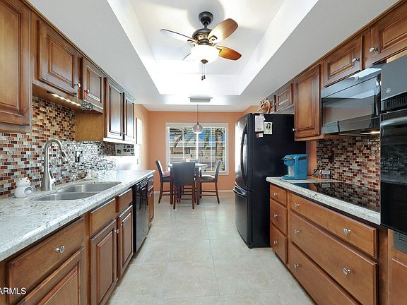 3rd image of 10307 W DESERT ROCK Drive