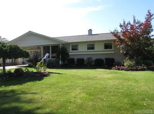 261 Woodmere Dr, Tonawanda, NY 14150
