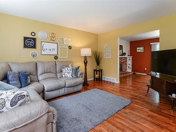 2nd image of 1512 Gregory St