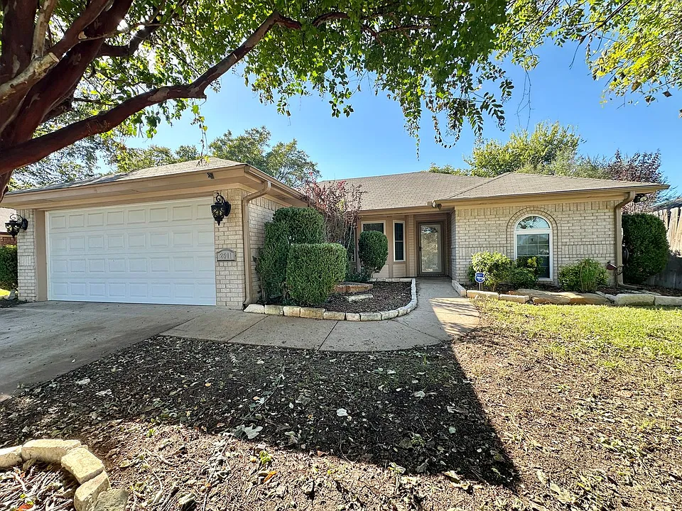 2501 Henry Dr