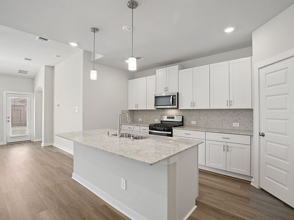 The Somerville floorplan in Magnolia Place of Magnolia, TX.