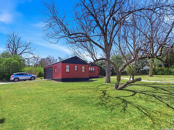 5th image of 534 Geneseo