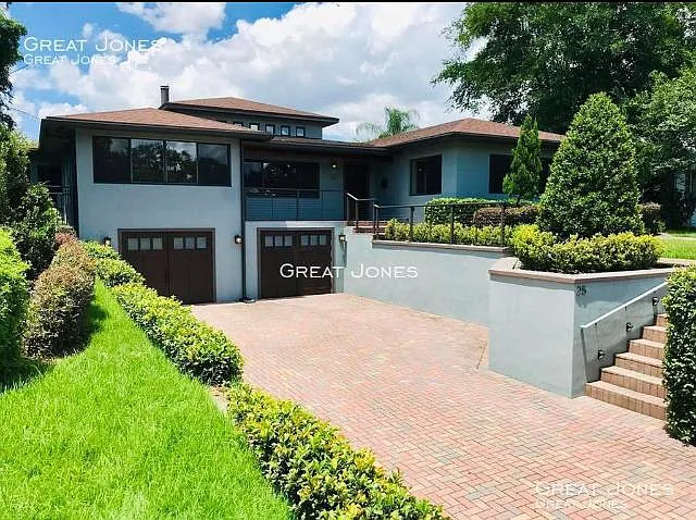 25 Hopkins Cir — Photo 1