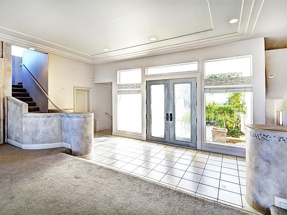 3rd image of 4016 El Bosque Dr