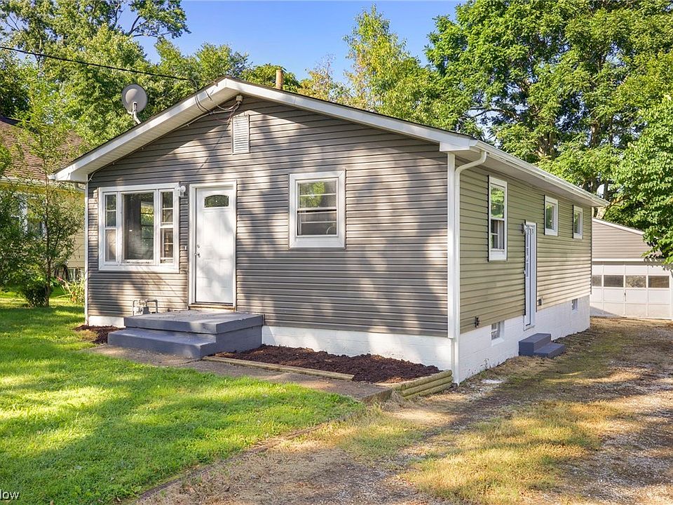 1st image of 292 Pauline Ave