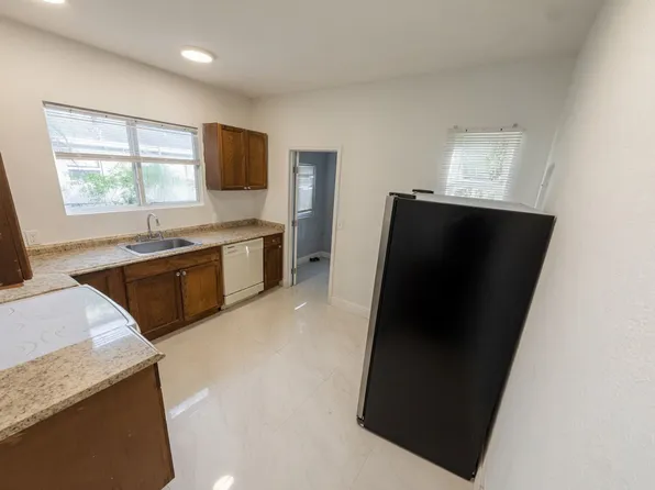1154 W 25th St, Riviera Beach, FL 33404