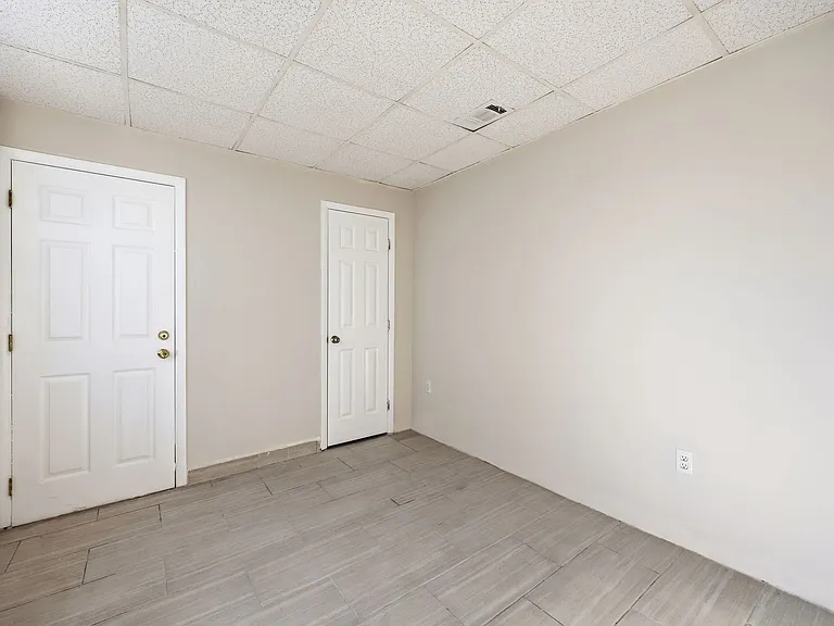 805 W New York Ave — Photo 9