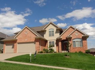 1026 Meadowlark Dr, Iowa City, IA 52246