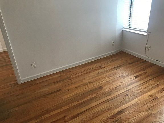3rd image of 352 W 15th St APT 502