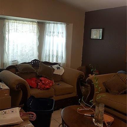 2nd image of 1409 Enrique Perez Cir