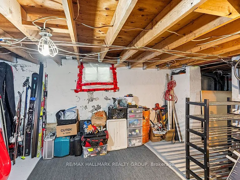 23 Newton St — Photo 45
