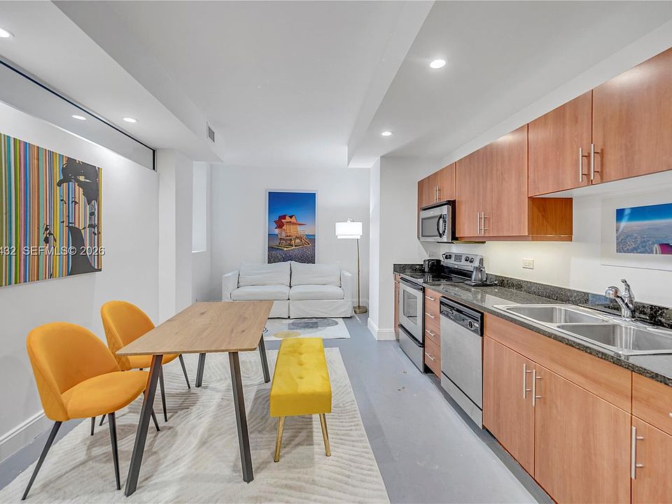 1st image of 111 E Flagler St APT 506