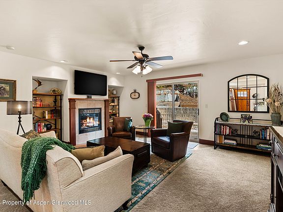 5th image of 21 Whitetail Ct
