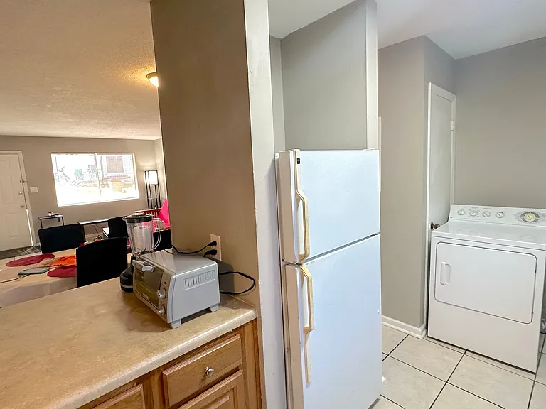 448 Belmont Rd #2 — Photo 8