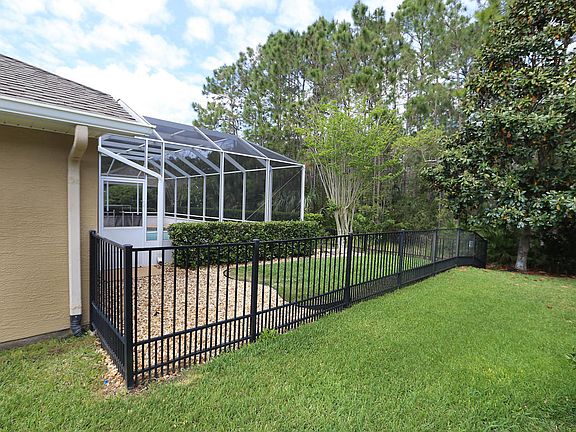 3rd image of 1248 Hampstead Ln