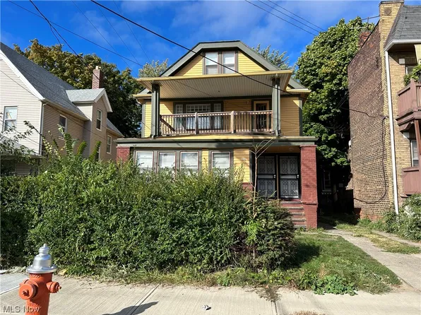 506 E 140th St, Bratenahl, OH 44110