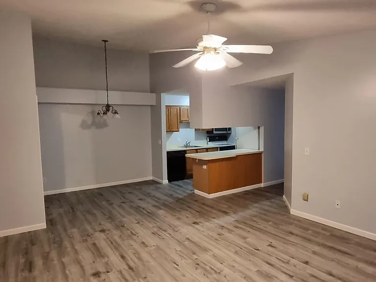 2658 Stadium View Dr #8 — Photo 2