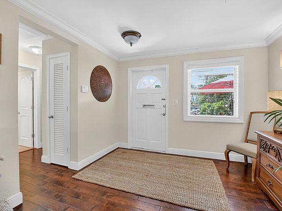 3rd image of 701 SW 5th Street