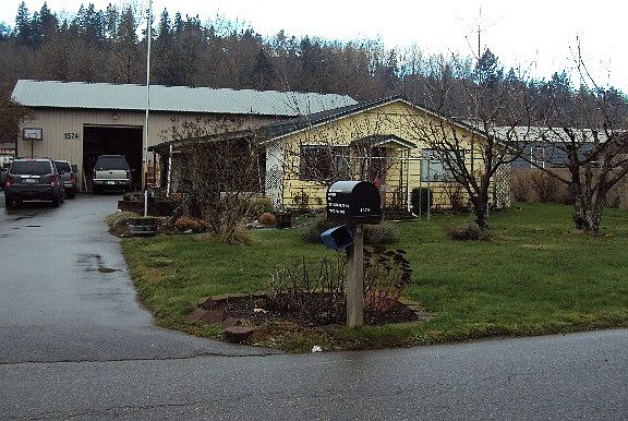 2nd image of 1574 Thornton Ave SW