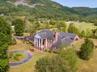 5752 Powell Valley Rd, Big Stone Gap, VA 24219