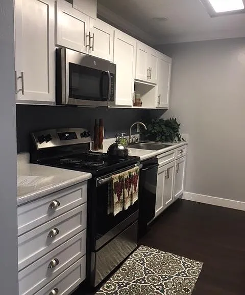 Chateau Manor — Photo 17