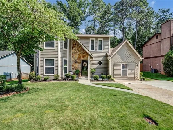 5086 N Woodbridge Trl, Stone Mountain, GA 30088