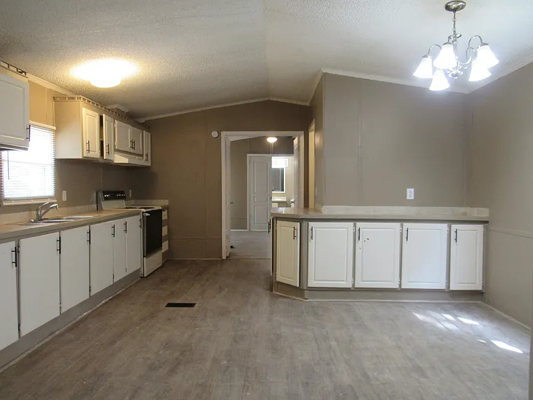 68 Otto Rd — Photo 10